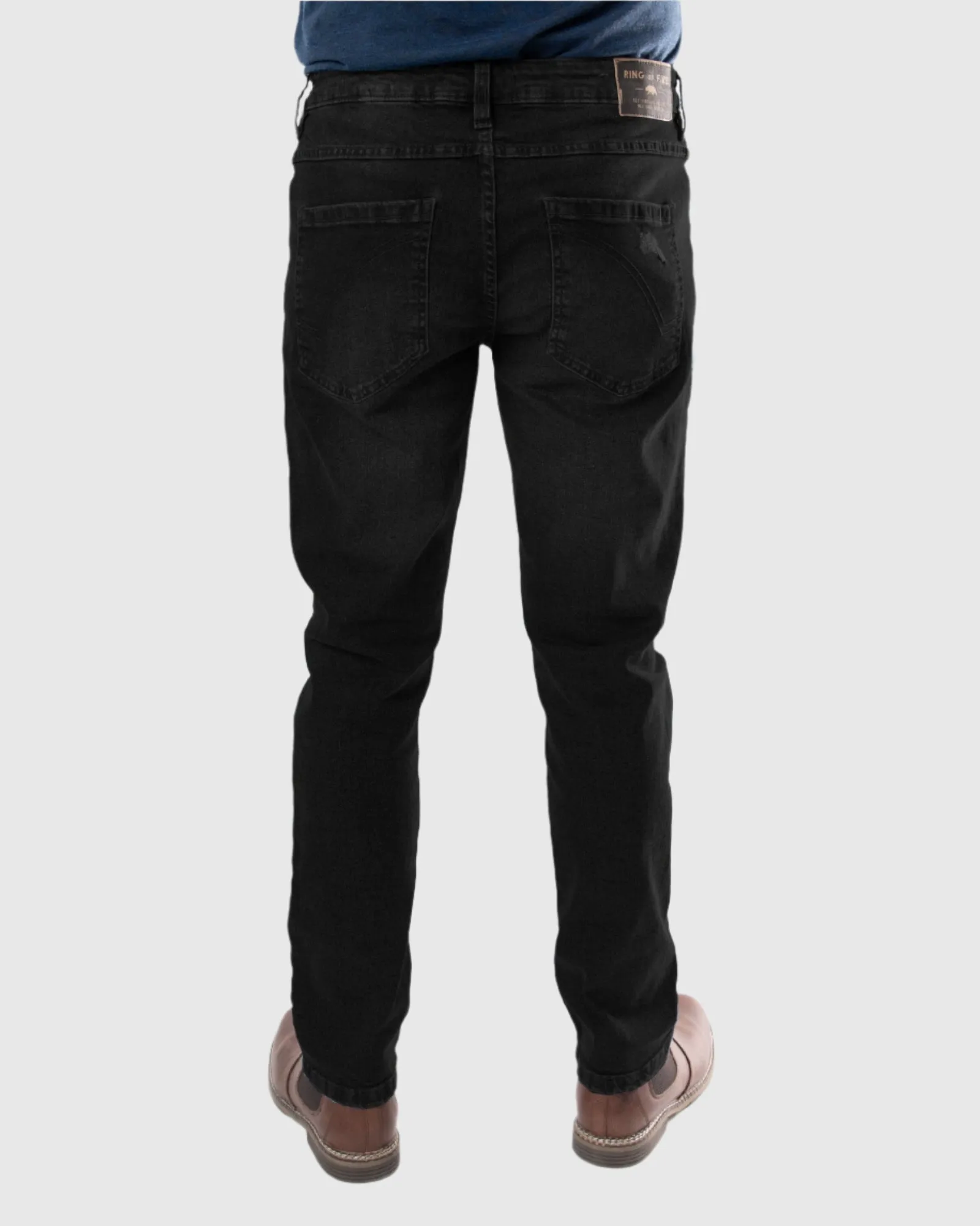 MEN'S STAMPEDE RIPPED STRAIGHT FIT JEANS