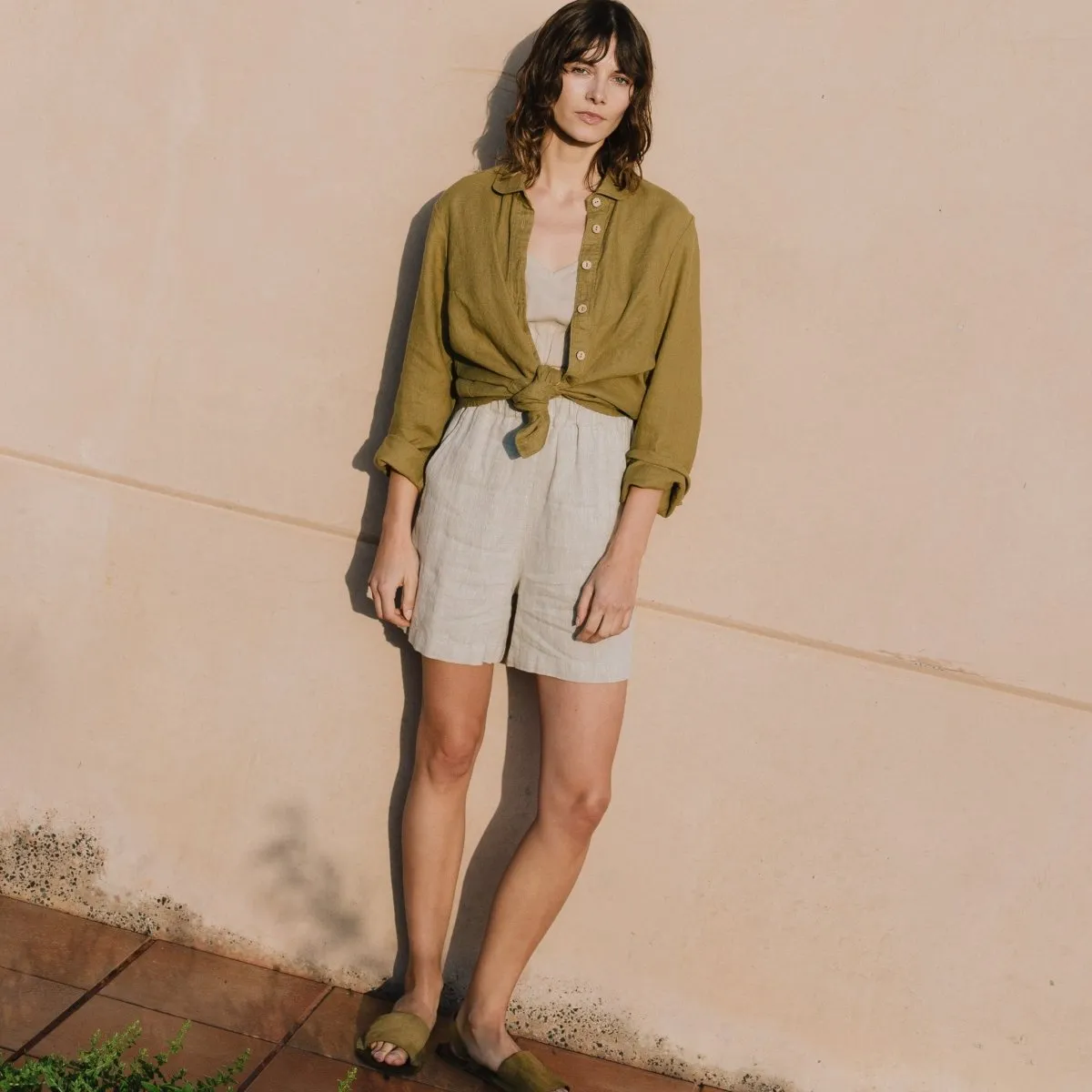 R: MAIN casual linen shorts (Size: S/M; Color: Deepest Black)