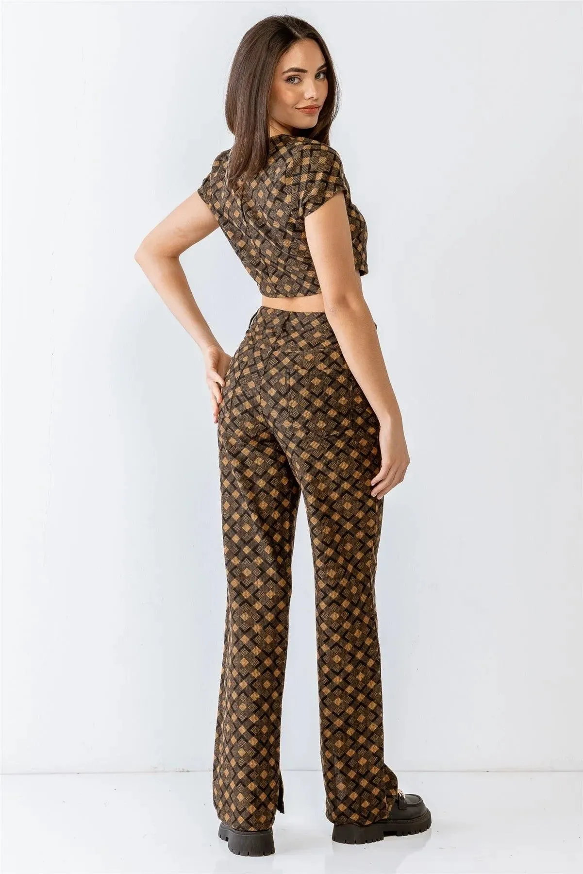 Tan & Black Diamond Print Button Short Sleeve Crop Top & High Waist Four Pocket Pants Set /1-2-2-1